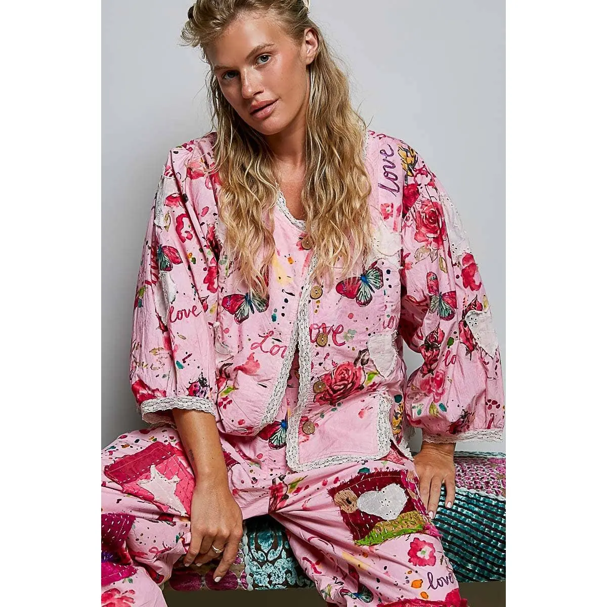 Lace Trimmed Placket Printed Vintage Star Appliqués Jacket in Pink