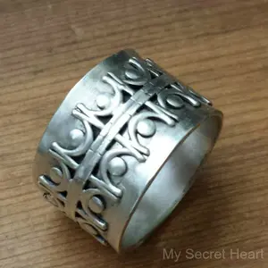 WOLF Ring