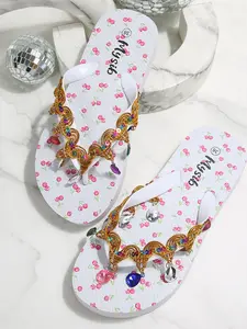 Cherry Print Flip Flops for Women, Lightweight Fashion Summer Sandals, Comfortable and Stylish Footwear for Ladies