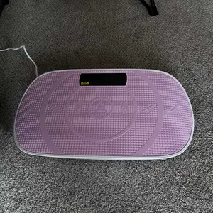Product Review of Merach Vibration Plate Exercise Machine with Lymphatic Drainage Feature Compact Design for Full Body Workout Max User Weight 400LBS Home Gym Equipment from J**n