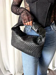 Dayna Knot Bag (Black)