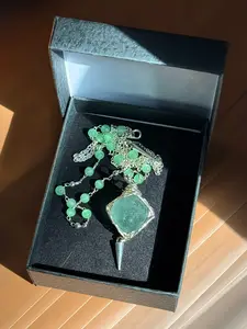 Vintage Handmade Fluorite Crystal Pendant, Crystal Beaded, Healing Energy Irregular Shape, Detachable Chain, Home Decor, Bag Accessory, Car Ornament