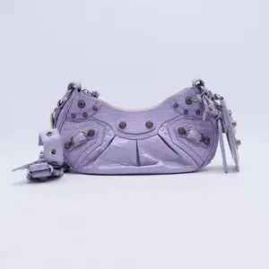 Pre-owned Balenciaga leather Shoulder Bags Crocodile Embossed Calfskin Le Cagole Shoulder Bag B21623