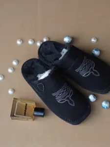 Women's Warm Cotton Slippers, Ladies Slippers, Comfortable Lightweight Design, Ideal for Outdoor Use, Stylish European-American Inspired Footwear