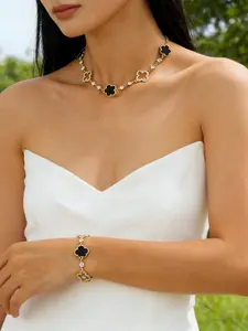 Lucky Four-Leaf Clover Diamond Jewelry Set, Necklace and Bracelet for Women, Elegant Gift Idea, Perfect for Special Occasions, Glamour Set