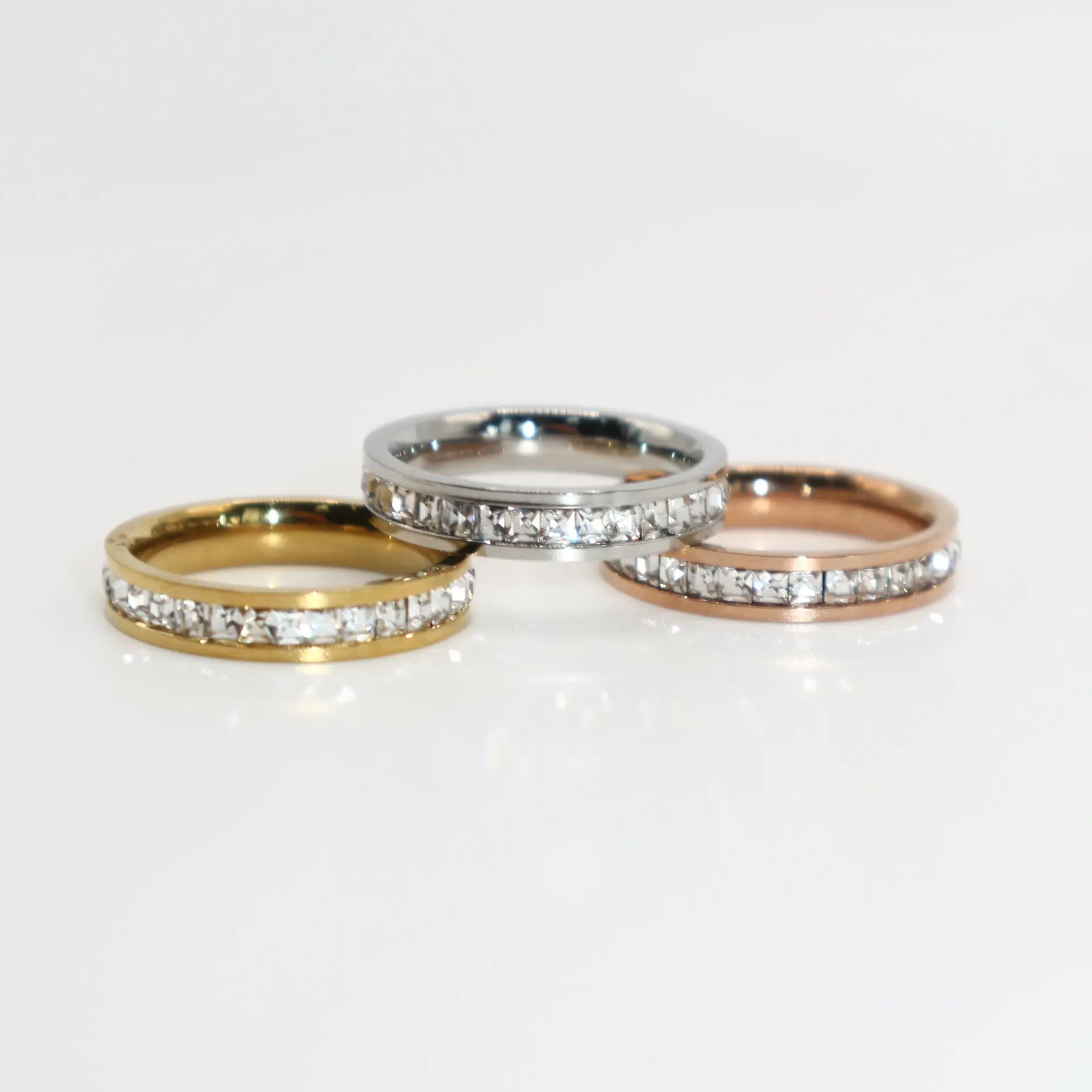 Ida Single Layer Baguette Ring 18k gold, Waterproof Jewelry, Tarnish-resistant and Hypoallergenic 