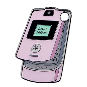 Razr Tag - Cool Pet ID Tag with Free Engraving, 30mm x 30mm, Zinc Alloy Finish, Steel Ring Included, Stylish and Durable for Pet Owners.