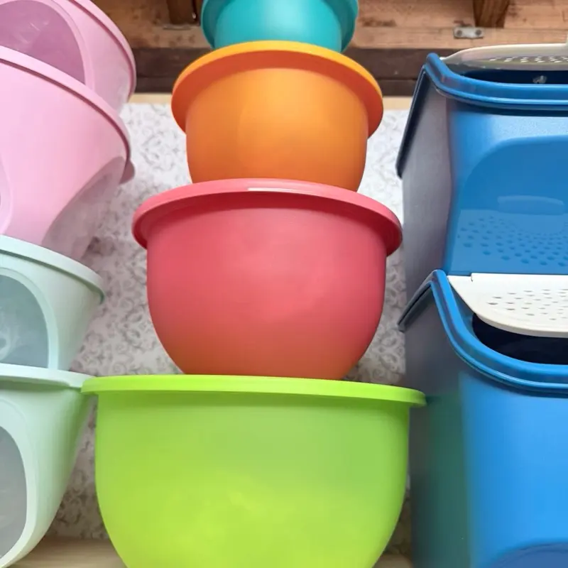 Tupperware Tupperware