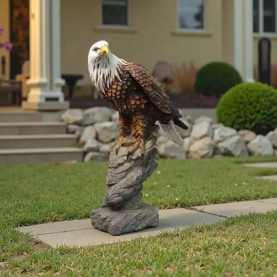 Lifelike Bald Eagle Sculpture Classic Style Resin Statue with Realistic Feather Texture for Home Office Garden Decor Independence Day Ornament