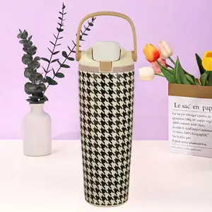 Classic Houndstooth Pattern Insulated Tumbler - Stylish Thermal Water Bottle with Carrying Handle