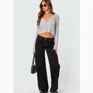 EDIKTED Daytime Low Rise Baggy Jeans