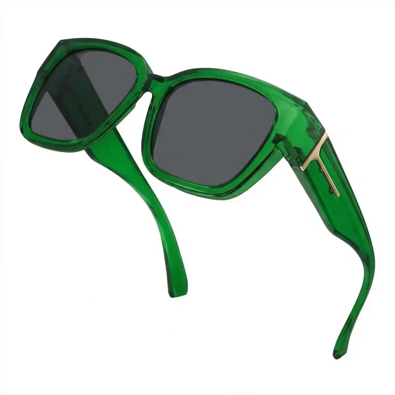 clear green frame / grey lens