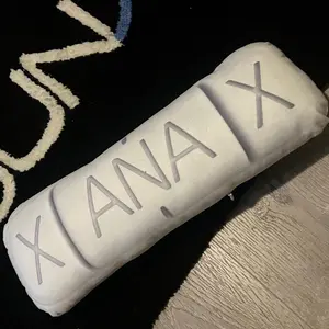 Tsunami Chill Pillow - White Design Ideal for Relaxation and Stress Relief