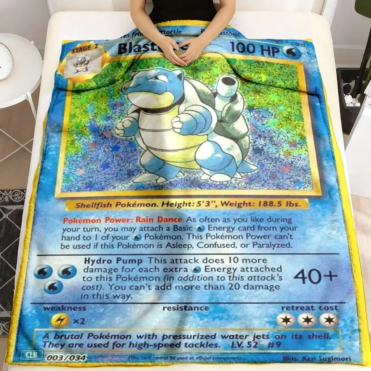 Blue Shell Aquatic Creature Card Art Flannel Throw Blanket, soft lightweight warm fabric for beds, sofas, offices, camping and travel use, cozy daily home blanket for leisure and rest scenarios