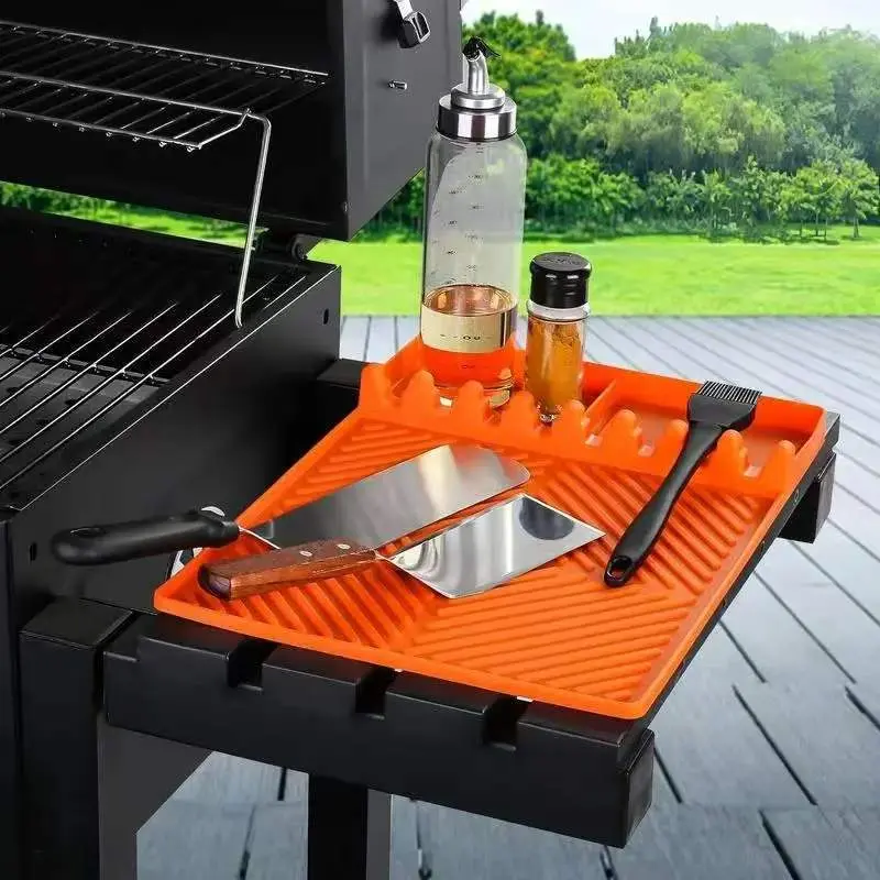 Blackstone Griddle Mat Gift for Dad & BBQ Lovers, Heat-Resistant Silicone Side Shelf Organizer for Spatula & Grill Tools – Oil-Proof Drip Pad for Father’s Day, Graduation, Summer BBQ & Outdoor Cooking, Bbq Grill, Reusable