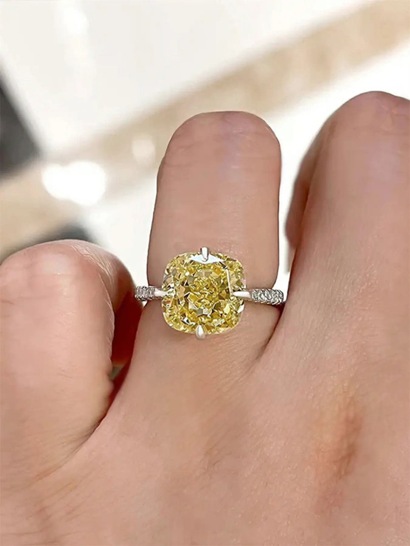 1 PC Glamorous Yellow Cubic Zirconia Ring For Women Elegant Fashion Rings For Wedding Engagement Party Jewelry Valentine's Day Gift