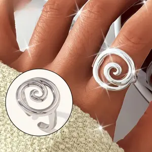 1pc uniquely designed vortex opening ring is a light and luxurious one, suitable for daily wear, gatherings and as a gift