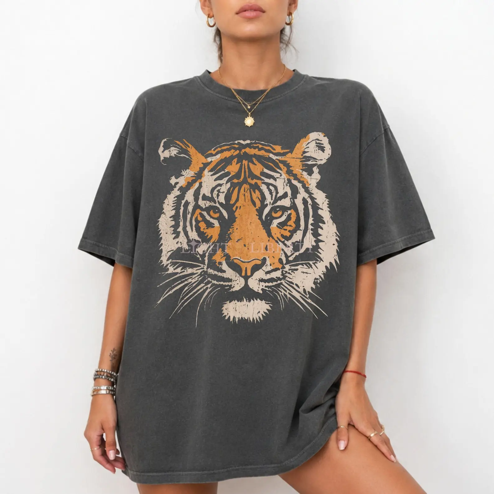 Comfort Colors Vintage Tiger T-Shirt, Cincy Bengals Distressed Retro Animal Graphic Tee