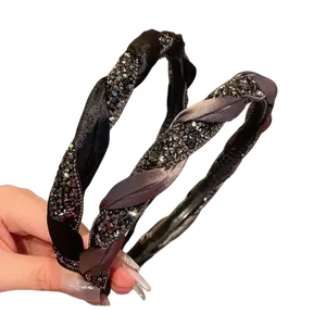 Women's Twisted Knot Headband - Non-Slip Toothed Grip Hair Accessory, Versatile Styling for Workout and Daily Wear, Headbands for Women with Stylish Twist Design