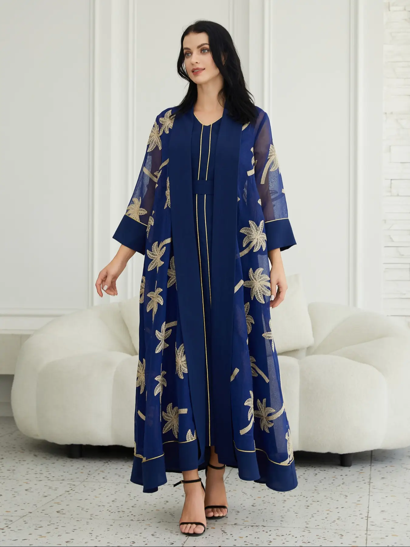 Traditional Middle Eastern Embroidered Two-Piece Abaya Dress Set, Long Arabic Women's Robe, Stylish and Elegant Islamic Clothing