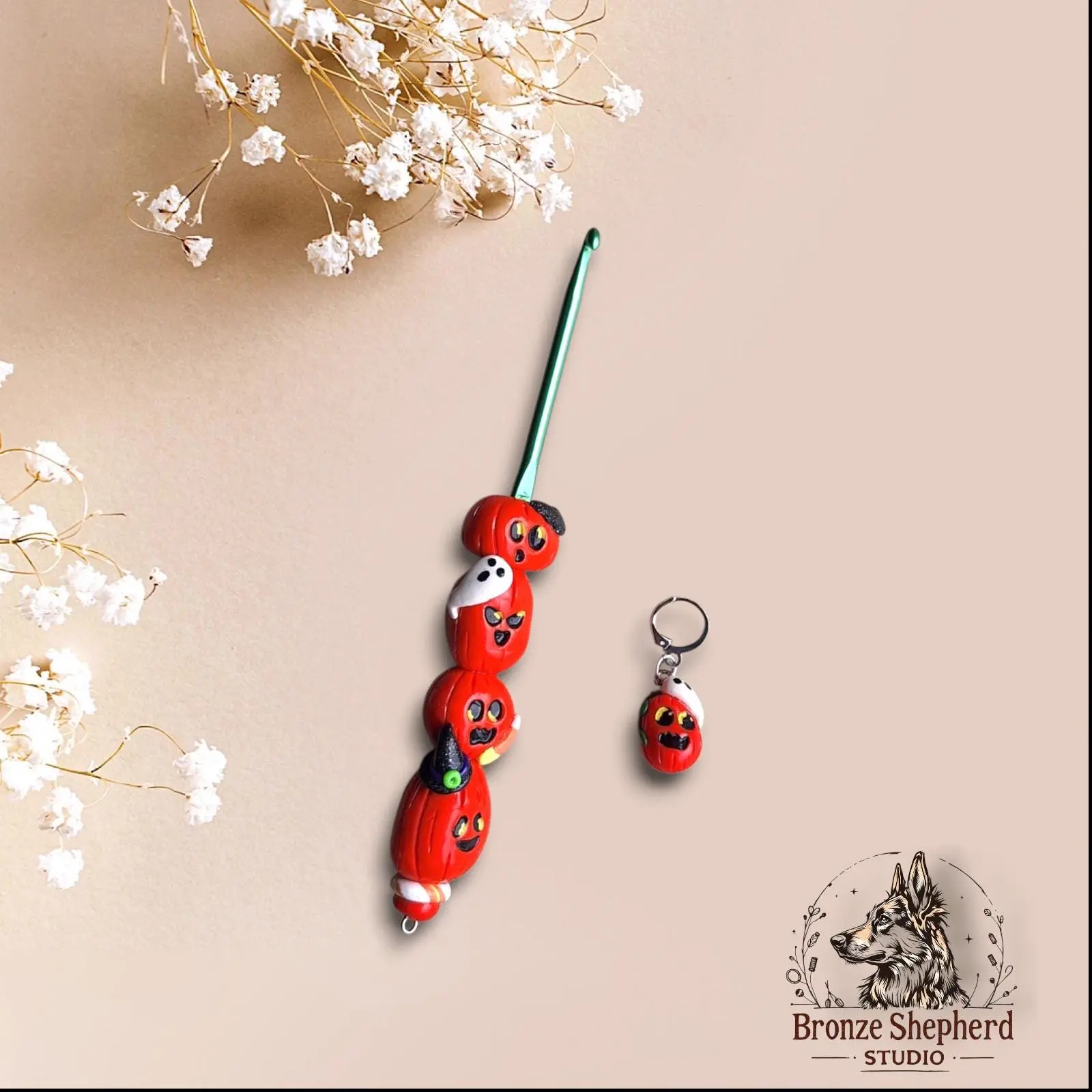 Polymer clay retro vintage style pumpkins holiday crochet hook with present stitch marker / halloween ghost crochet hook knitting accessory