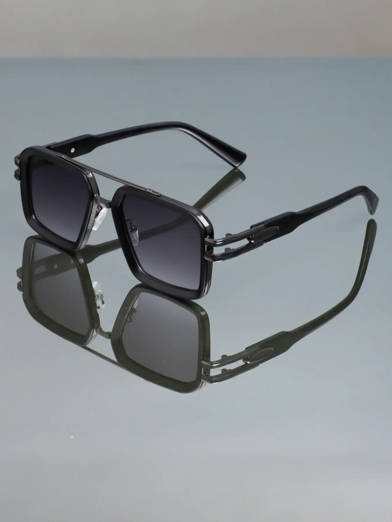 Retro Style Double Tube Box Sunglasses, Durable Metal Comfortable Nose Pads, Blue Lenses, Suitable for Men and Women, Daily Wear and Photography, Trendy Beach Eyewear