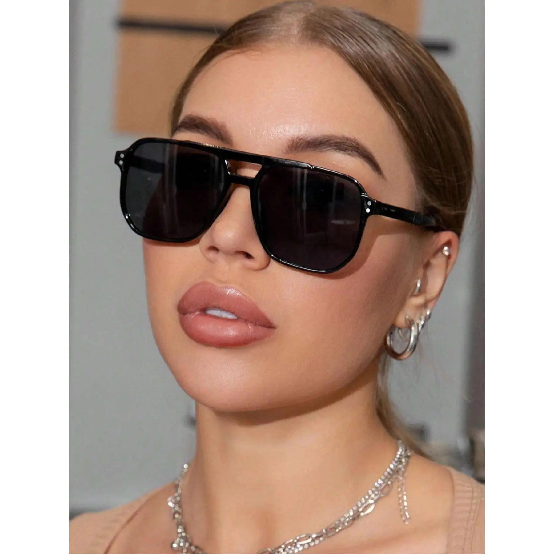 BeadBreath Women's Vintage Aviator Sunglasses - Full Rim, 1 Size, Unisex Frame, Tinted Lenses, Trendy Casual Shades for Outdoor Use, Everyday Wear