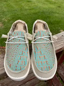 WOMENS Custom Gator Shoes