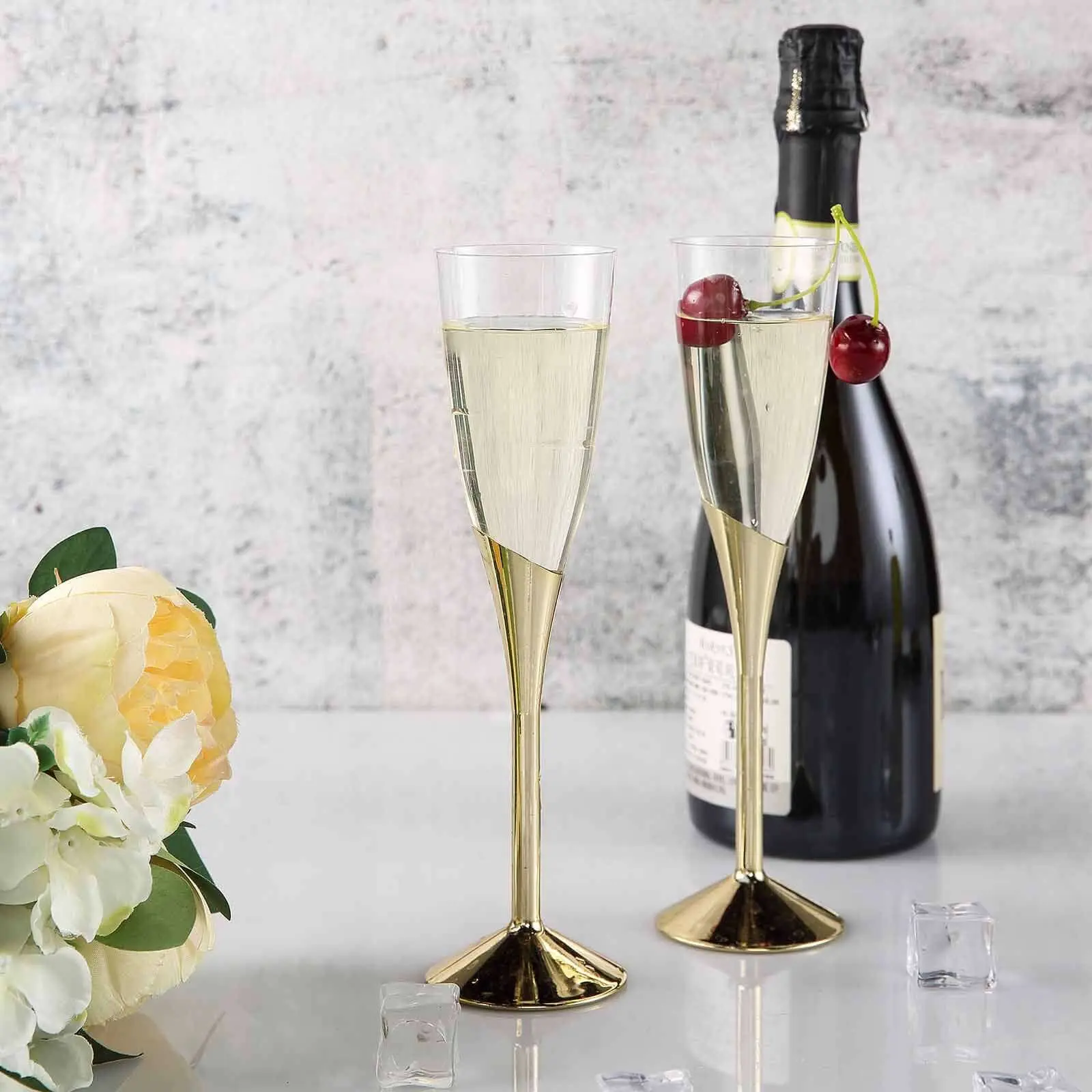 Disposable 5oz Glossy Clear-Gold Plastic Champagne Flutes - 6-Pack Drinking Glassware with Detachable Base for Quick Indoor Birthday Party Setup, Upscale Events