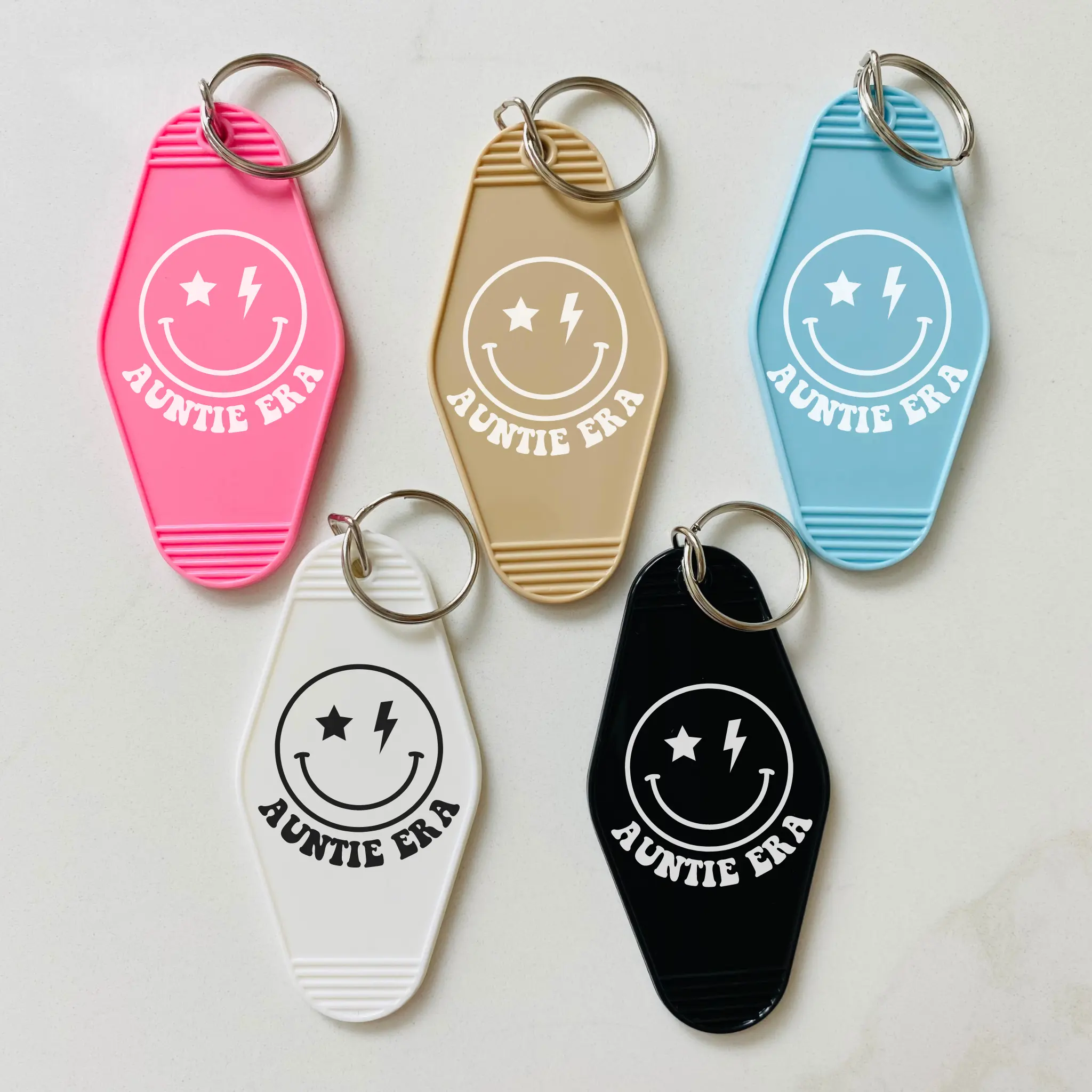 Auntie Era Motel Keychain, Funny Gift Idea, Trendy Car Accessory, Birthday Gift Idea, Gift Idea for Girlfriend, Retro Gift Idea, Aunt Life, Gift Idea for Aunt, Gift Idea for Sister, New Aunt Gift