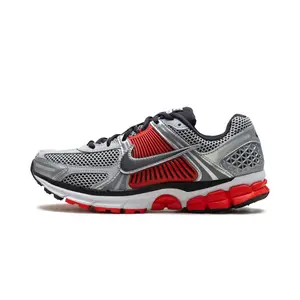 Zoom Vomero 5 "metallic silver black" FJ4151 005