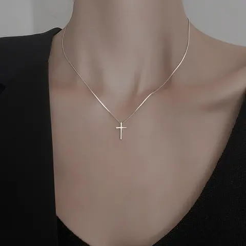 Fashion Easter Simple Cross Charm Pendant Necklace, Cross Necklace, Elegant Plain Thin Cross Link Chain Necklace for Women & Girls, Clavicle Matching Necklace, Versatile Accessory for Parties, Daily Wear, Cross Chain Design