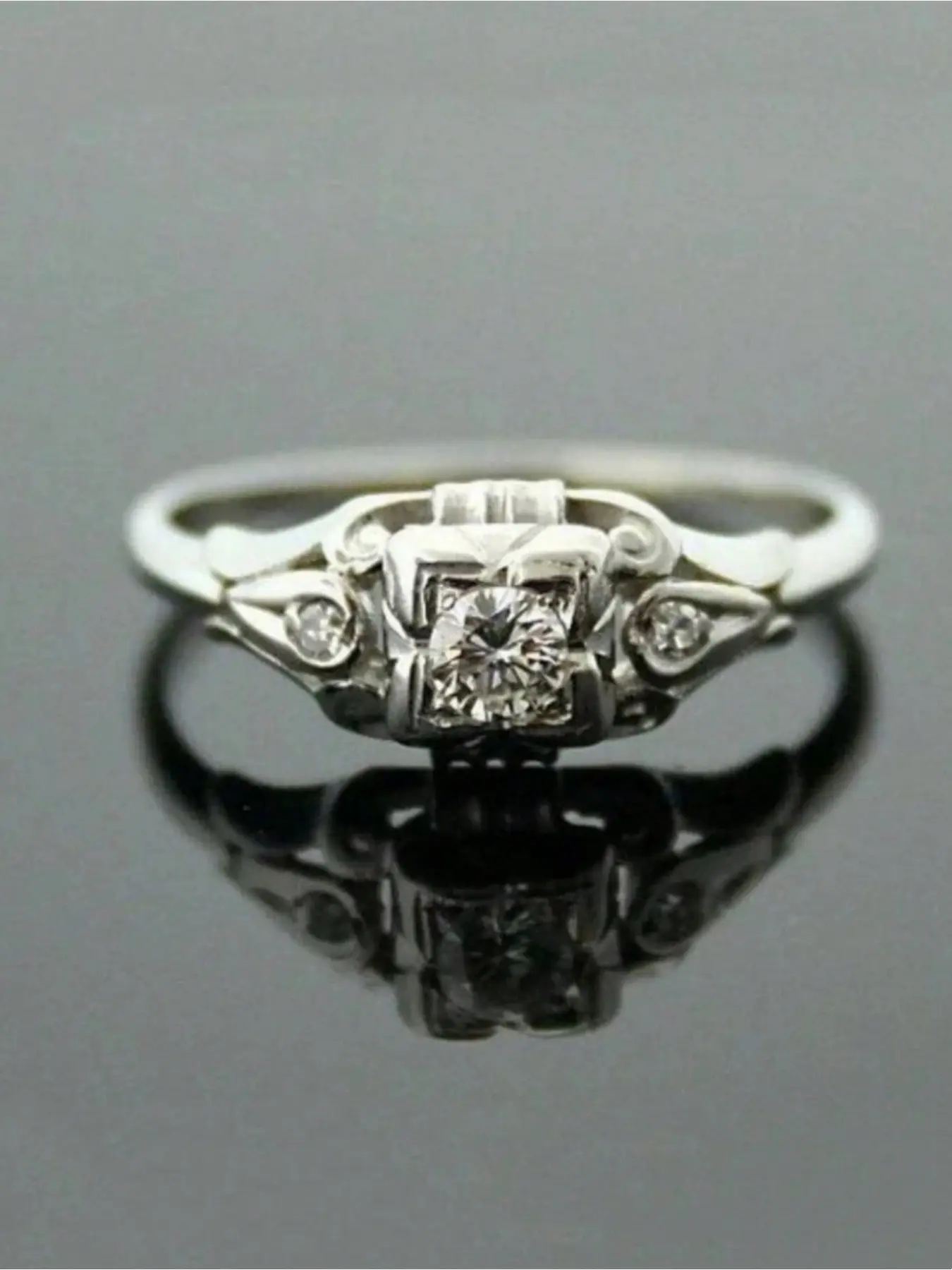 Vintage Art Deco Cubic Zirconium Engagement Ring for Women, Silver Color Antique Solitaire Ring, Retro Filigree Fashion Promise Ring for Wedding Anniversary, Vintage Bridal Ring