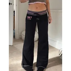 Women’s retro striped patch low-waist tie sports casual pants; letter-print horn knit jogger pants; casual streetwear pants; autumn and winter fashion