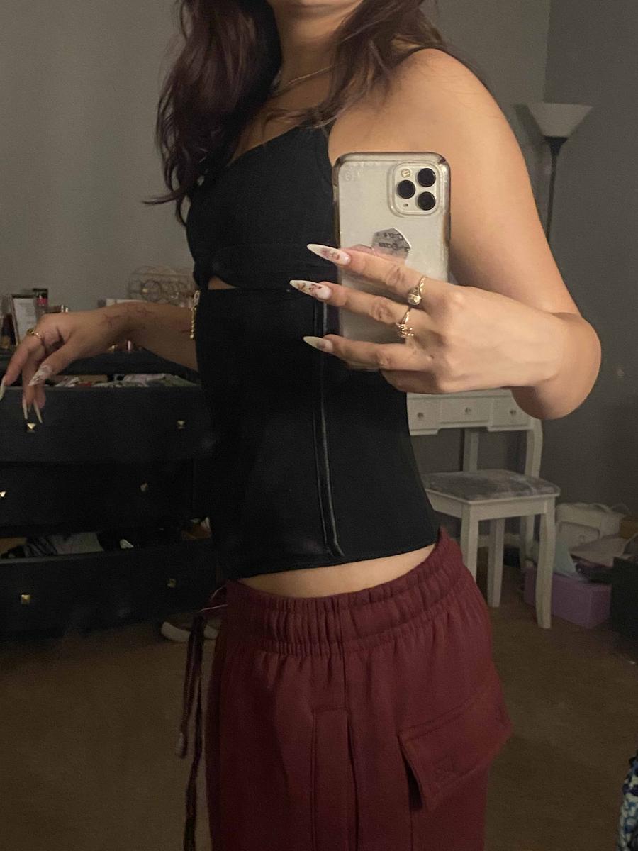 Item: BLACK, X-SMALL