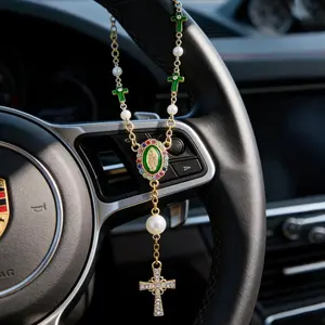 1pc Unique Cross Car Pendant - Believer Religious Prayer Jewelry, Retro Women's Bracelet, Car Bead Pendant Accessories, Easy to Hang Car Accessories, Car Decorations, Car Hanging Decoration, Car Ornament