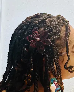 Serene Floral Hair Accessory