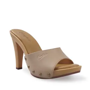 Candie's Antonellaomg Women's Beige Leather Clog with Sculpted Wood-look Platform & Cushioned Footbed for All-Day Comfort Elegant Fashion Stylish Walking Shoes