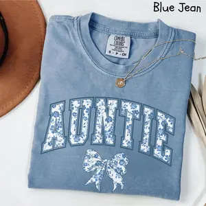 Comfort Colors Auntie Shirt, Cute Auntie Shirts, New Aunt Gift, Pregnancy Announcement, Gift for Aunt