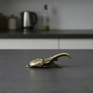 Vintage Metal Beetle Design Bottle Opener, 1 Count Creative Metal Can Opener, Portable Beer Can Opener, Beverage Can Opener, Outdoor Opener, Kitchen Tool