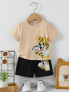 Baby boy clothes, baby boy summer set, cute tiger playful style, baby boy light khaki short sleeved+black shorts set, cute tiger print decoration, children's Easter gift, suitable for baby boys' daily outings, kindergarten outfits, family dinners