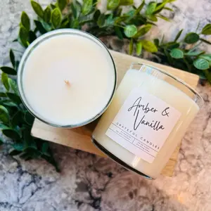 Grateful Candles Amber & Vanilla 12-Ounce Wax Candle with Coconut Sugar Vanilla Jasmine Amber Patchouli Musk Scent