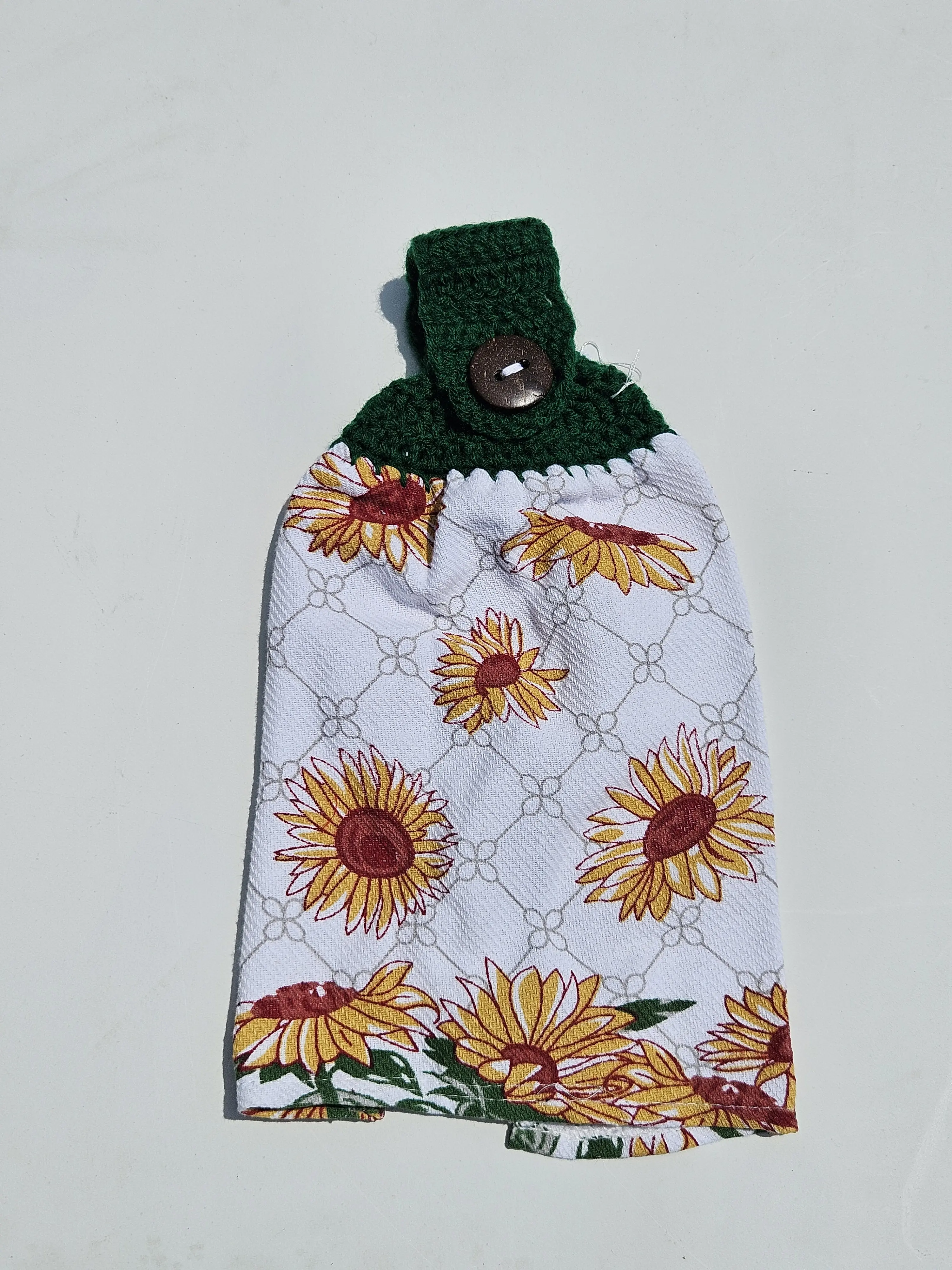 Crochet Top Kitchen Towel | Hanging Hand Towel with Coconut Button | Handmade Kitchen Décor | Sunflower
