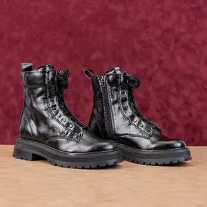 Dolce Vita Women Rain Black Leather Festival Zip Lug Combat Ankle Boots sz 5.5