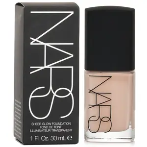 Nars Sheer Glow Foundation - Mont Blanc (Light 2)