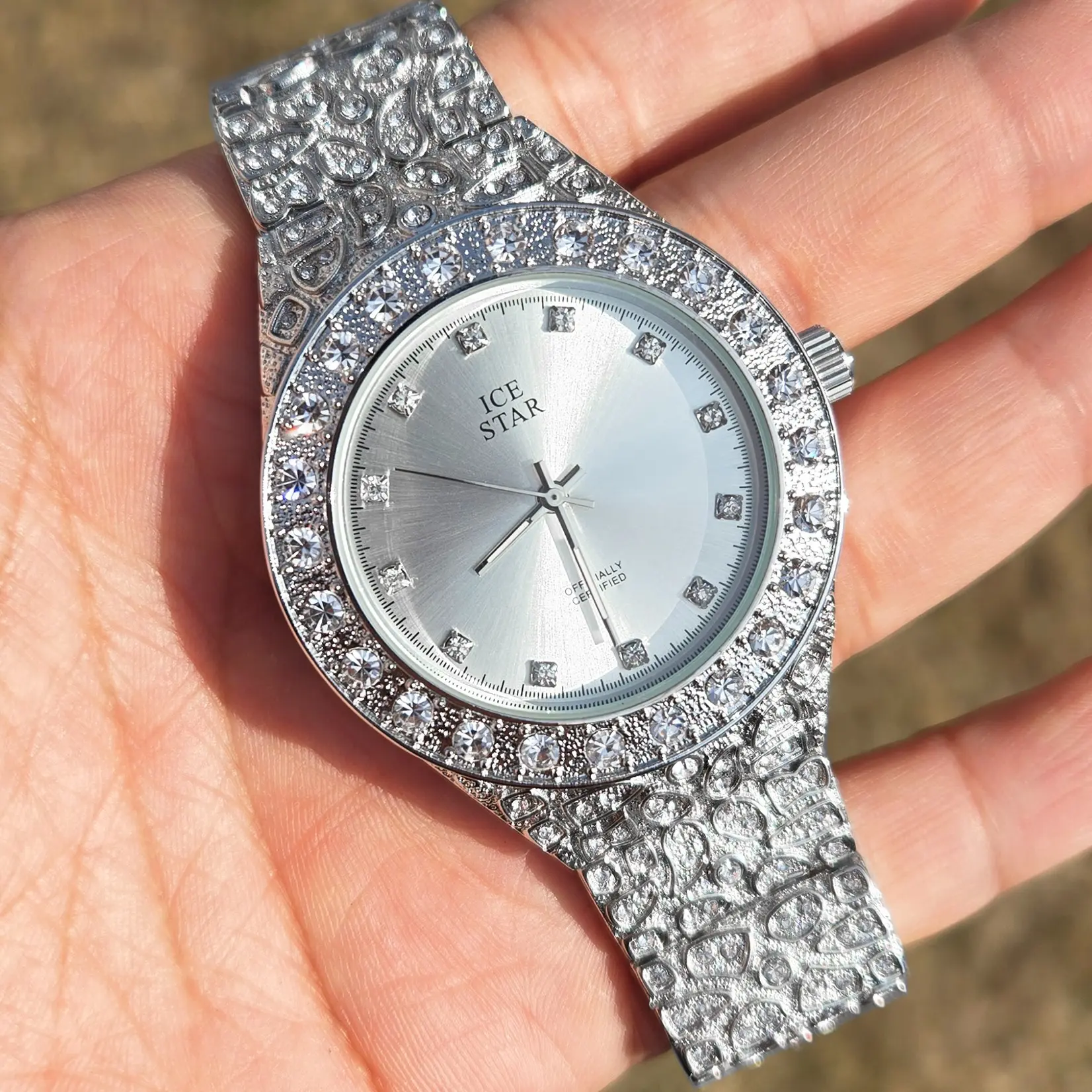 MaxBling81 Men's Analog Quartz Watch, Iced Out Hip Hop Bling with Golden Nugget Pattern, 43mm Stainless Steel Round Face, Waterproof with Fold-Over Clasp, Iced Out Face, Removable Links, Metal, All Seasons