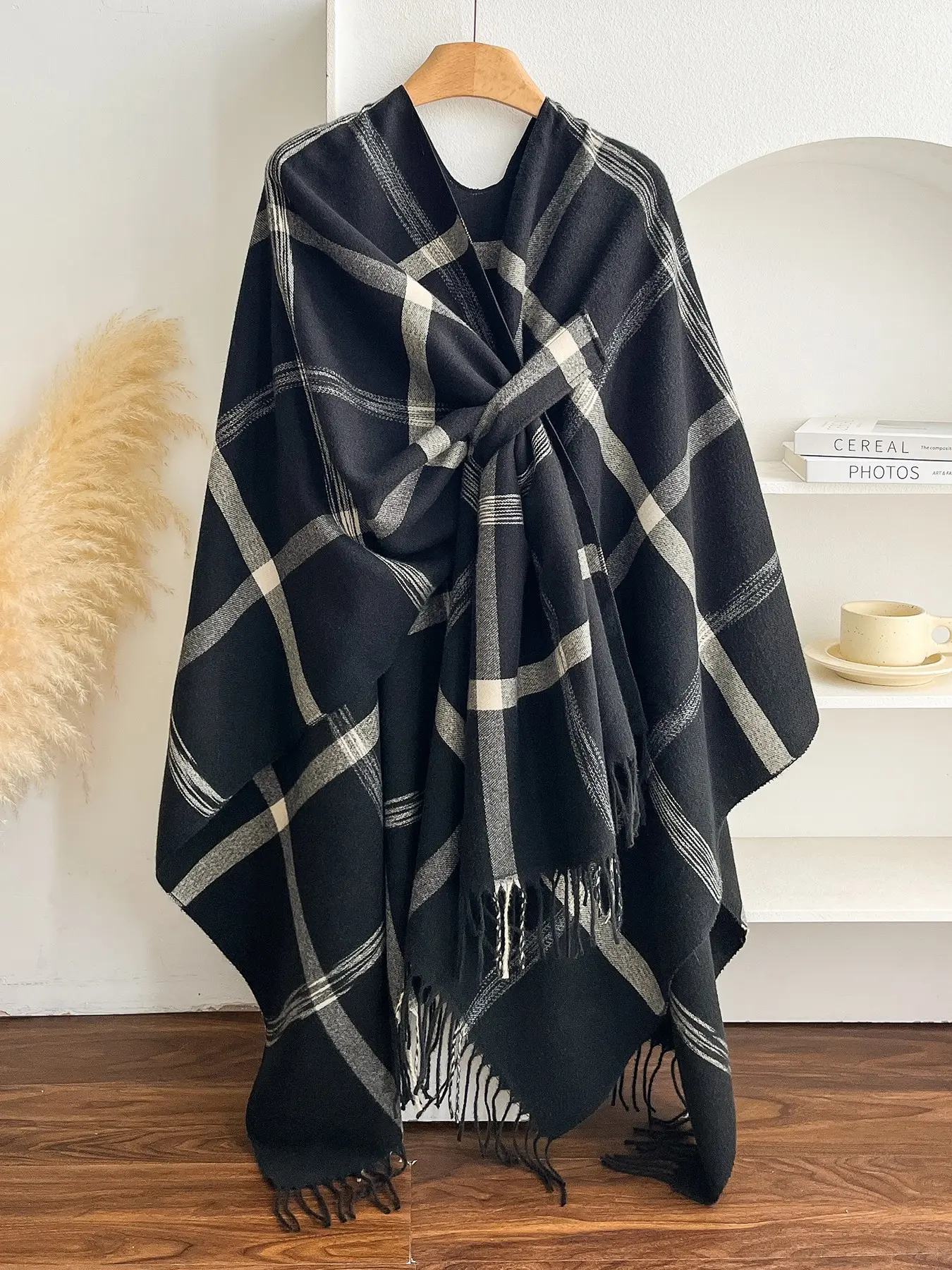 Women's Plaid Shawl with Fringe, Tassel Decor Shawl, Casual Loose-Fit Scarf for Fall & Winter, Versatile Outdoor Accessory, Fashion Essential, Checkered Scarf