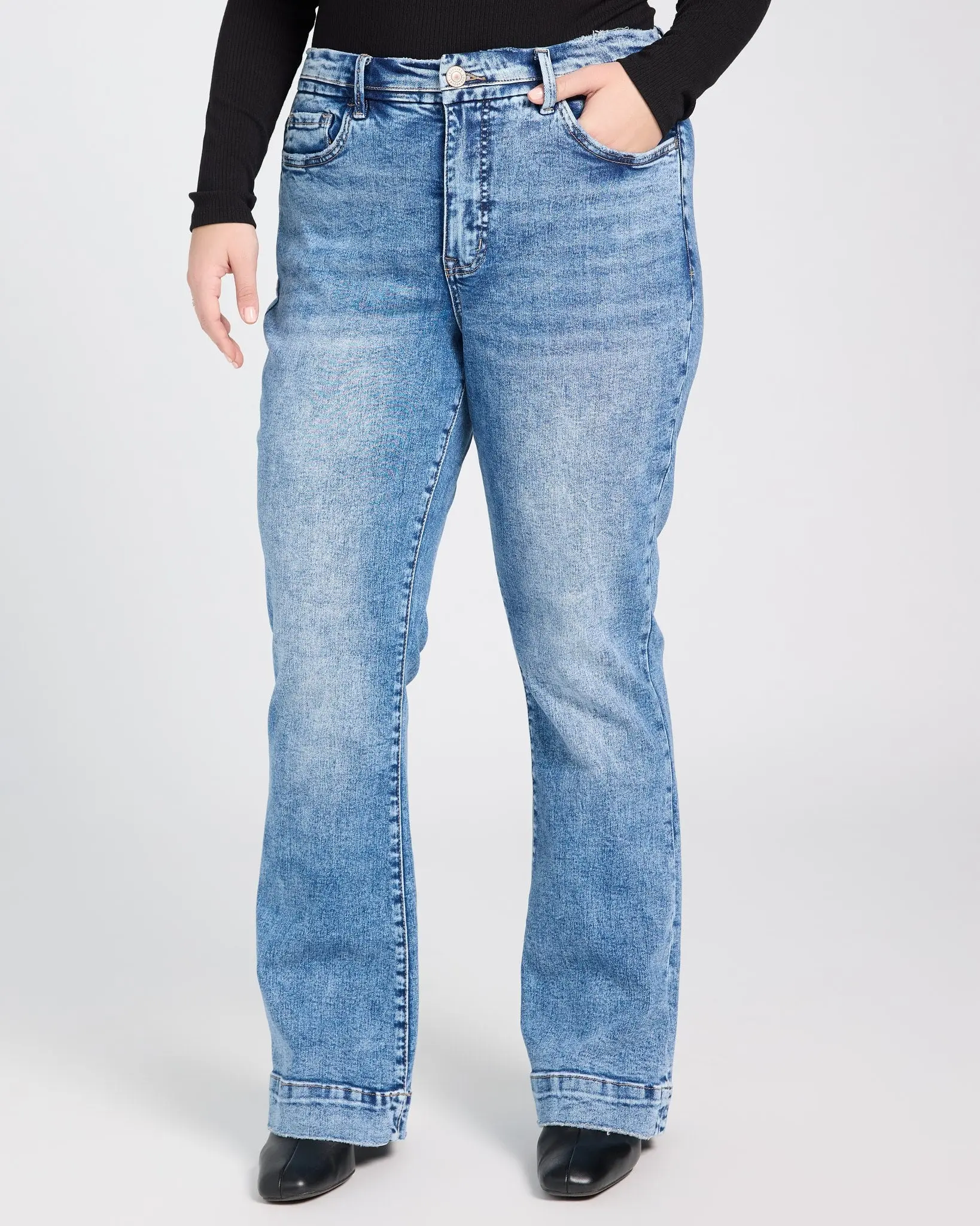 Plus Size Bootcut Jeans in Stretch Cotton Denim, High-Waisted Figure-Flattering Fit with Whiskering and 5 Pockets, Bottom, Women, High Waist, Stretchy Jeans, Bottoms, Flattering Jeans