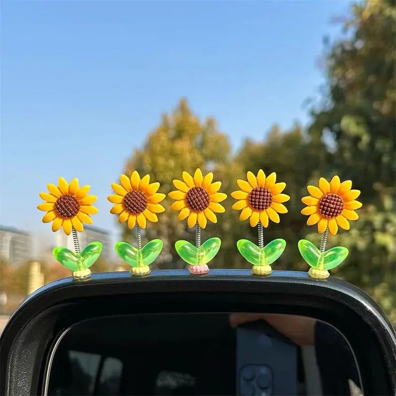 Cute Resin Sunflower Design Car Decoration, Small Car Dashboard Ornaments, Car Interior Decoration Accessories for Women & Girls, Girly Car Interior Sets, Universal Car Accessories, Car Interior Accessory, Car Decorations Interior, Car Interior Decorative