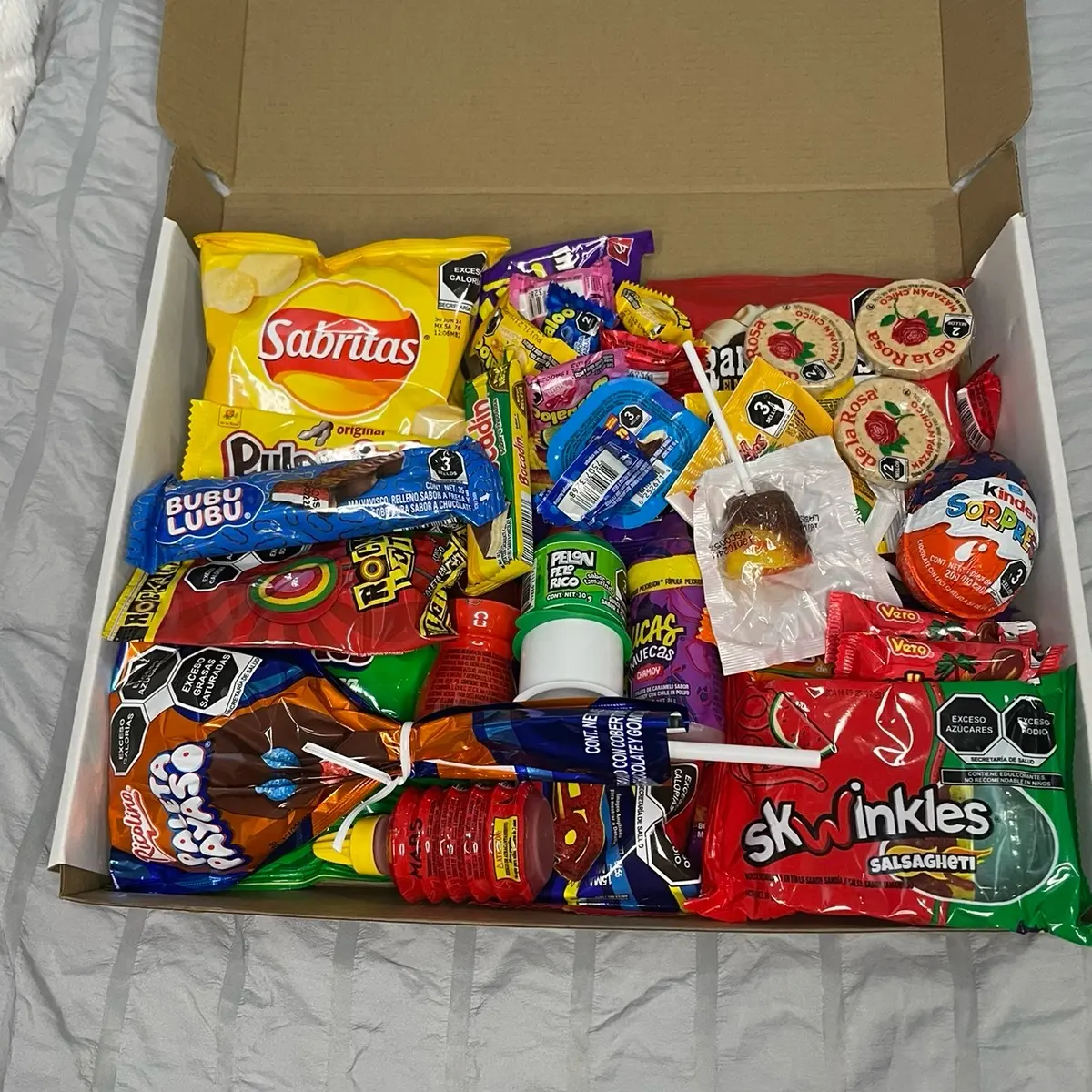 Variedad de chips Snack Crunchy